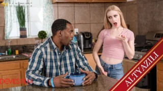 Türk Temizlikçiyi İkna Edip İlk Defa Sikiştim